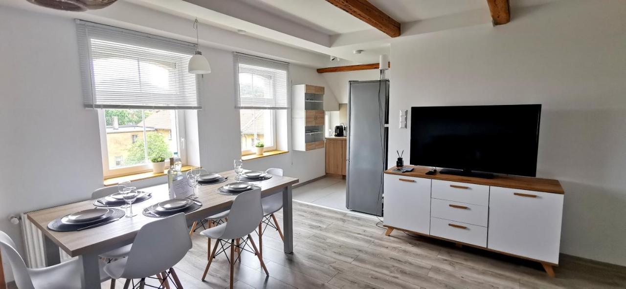 Klimatyczny Apartament Nr 8 Z Widokiem Na Gory Sowie Bielawa  Buitenkant foto
