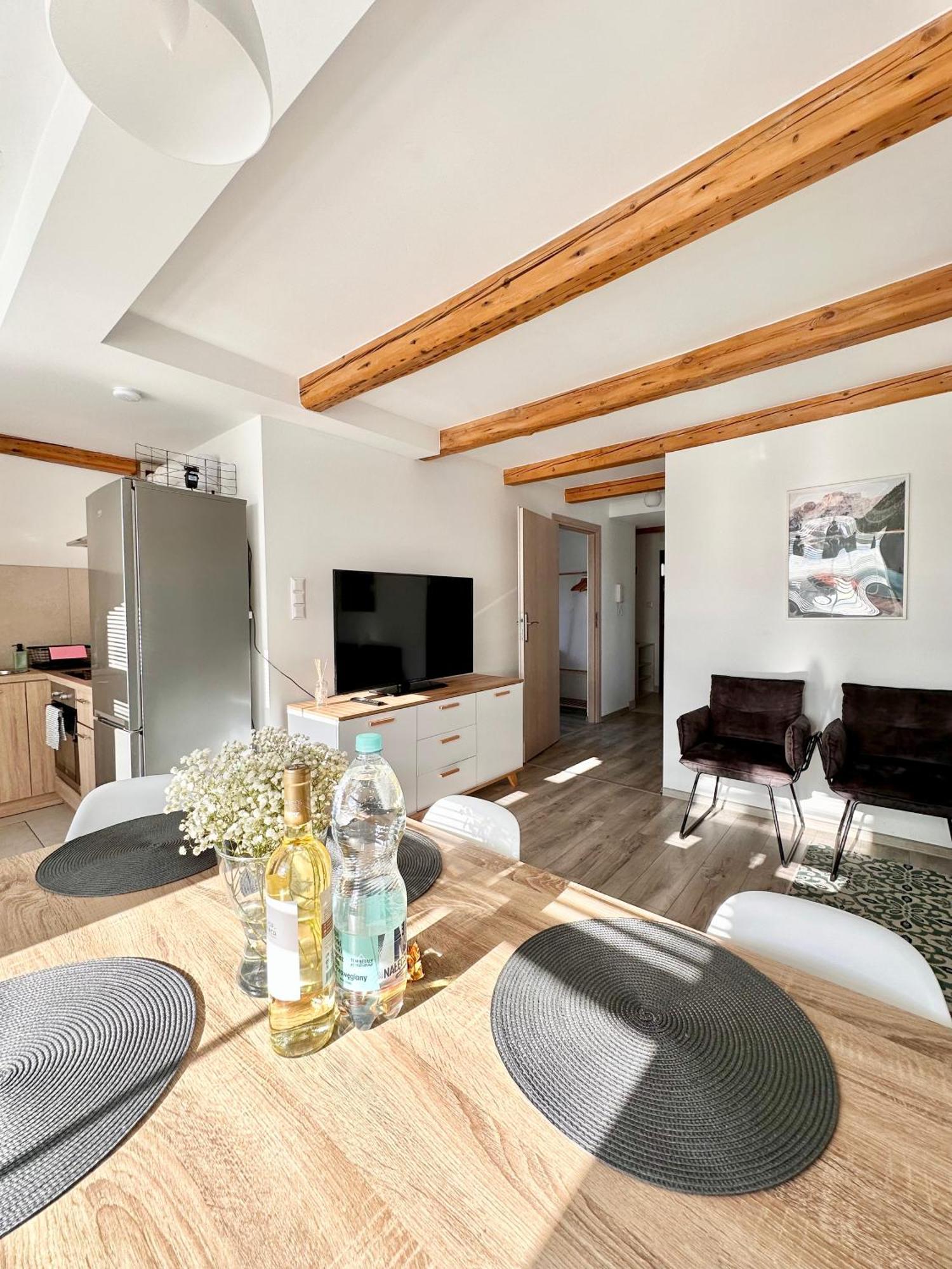 Klimatyczny Apartament Nr 8 Z Widokiem Na Gory Sowie Bielawa  Buitenkant foto
