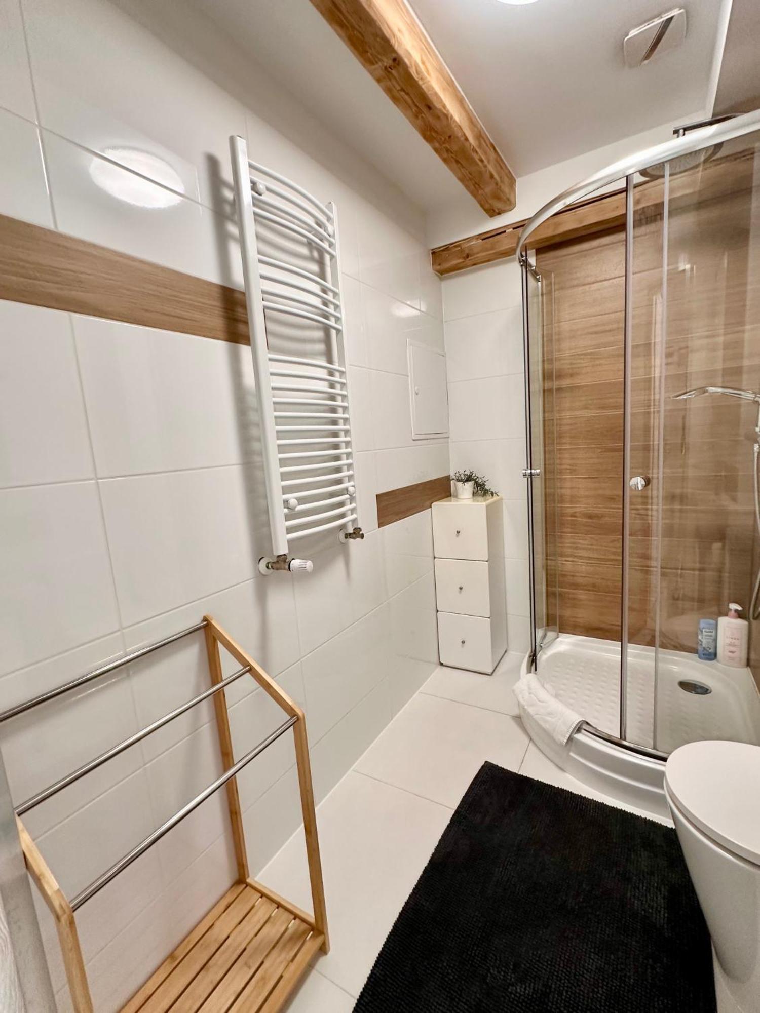 Klimatyczny Apartament Nr 8 Z Widokiem Na Gory Sowie Bielawa  Buitenkant foto